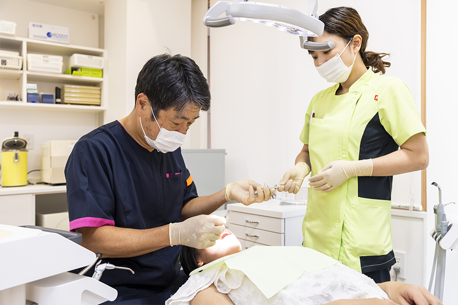 セラミック治療とは