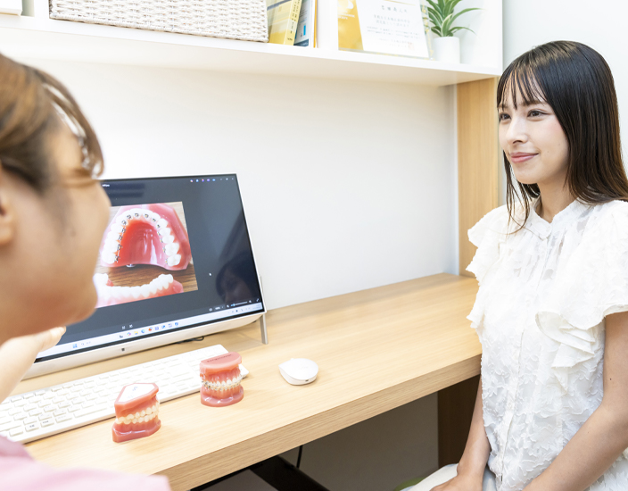 セラミックブラケット矯正